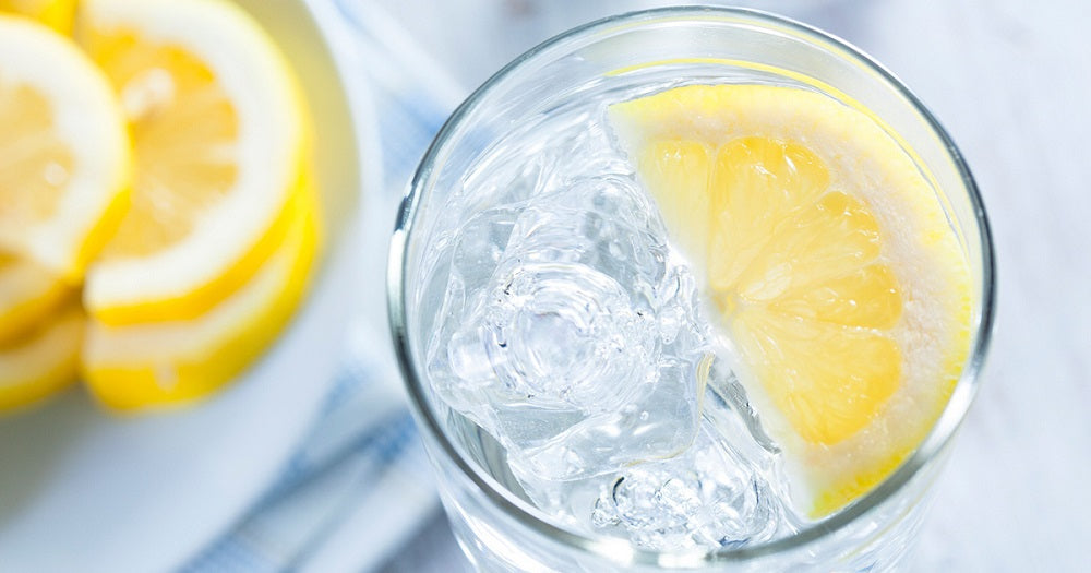 8 Reasons to Drink Lemon Water in the Morning